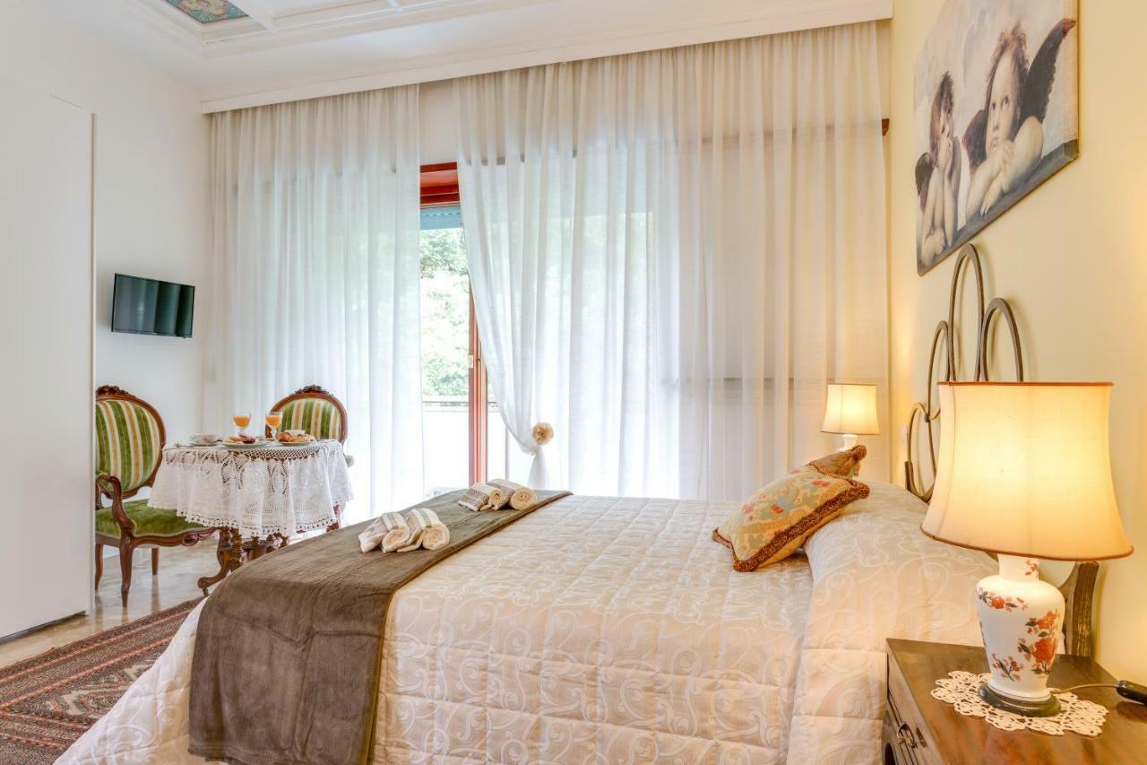 Couette-café Sansotero Vatican Relais Rome